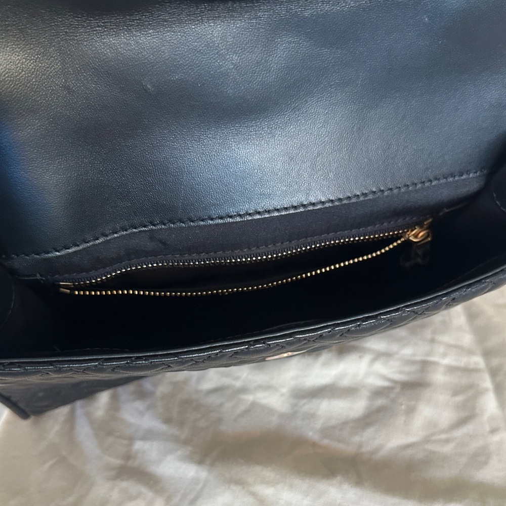 Tory Burch Fleming Large Convertible Bag Black Quilted Leather w/ Dust Bag - Picture 12 of 13